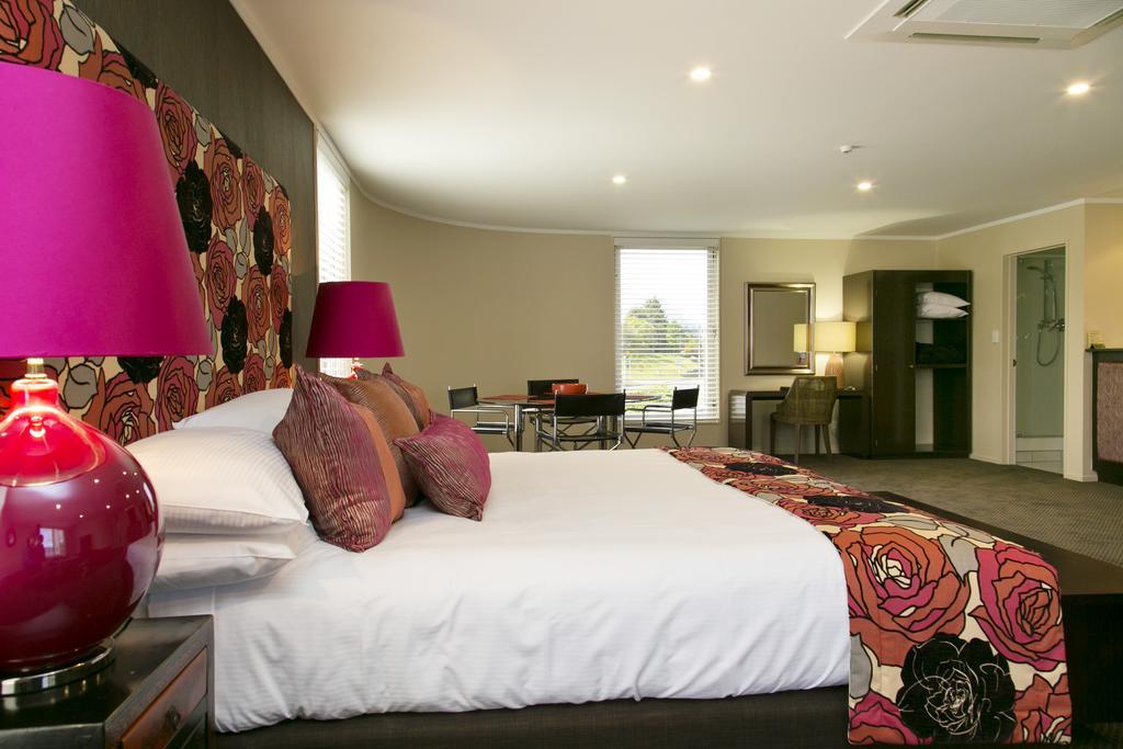 The Cove- On The Lake Lago Lago Taupo Habitación foto